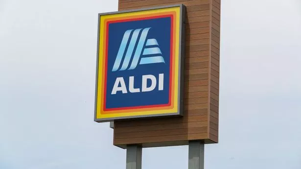 阿尔迪(Aldi)推出了一款售价1.70英镑的“最适合秋天”的商品，顾客们都争先